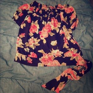 Floral elegant off shoulder top with side tie